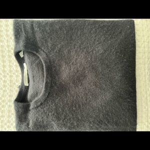 VINCE 100% CASHMERE MEN’S SWEATER! Black XL! Luxury winter piece!!! Barely worn